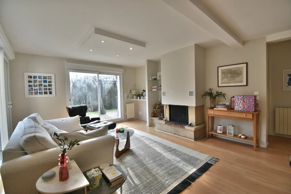 Dardilly - Maison à vendre de 118 m² avec jardin et garage double