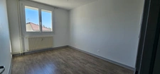 🏡 À découvrir sans tarder : spacieux appartement avec garage, proche de toutes commodités !