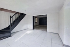  Maison à rénover au calme absolu – Petit Noir