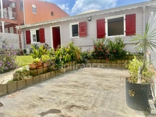 À vendre Ensemble immobilier 3 logements à Dizac LE DIAMANT (972)Vue magique sur le Rocher du Diamant