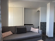 MAISON LOUEE - ANNONCE CLOTUREE. GONFARON 