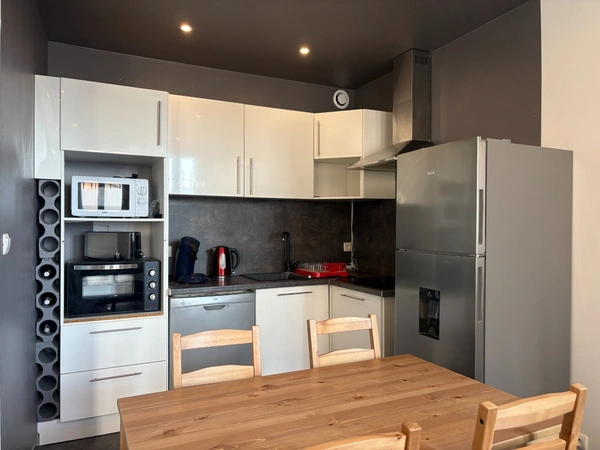 MAISON LOUEE - ANNONCE CLOTUREE. GONFARON 