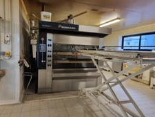 Dpt Vendée (85), Fonds de commerce BOULANGERIE-PATISSERIE-SNACKING, avec distributeurs automatiques et parkings à proximité