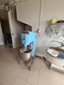 Fonds de commerce BOULANGERIE-PATISSERIE-VIENNOISERIE, avec grand logement, à 15 min de CHALLANS (85)