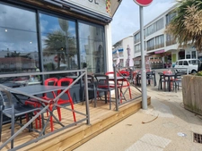RESTAURANT-PIZZERIA-BURGERS AVEC VUE MER À NOTRE-DAME-DE-MONTS (85), ouvert 9 mois l'année, Prix NEGOCIABLE