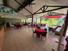 Spécial investisseur avisé, vente de l’hôtel restaurant La Marmotte, fonds et immobiliers idéalement situés à Matoury pres de l’aéroport 