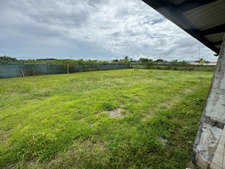 Exceptionnelle Maison a rénover sur une parcelle de 5000 m2 bord de RN1 Macouria