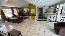 Dpt Guyane (973), for sale KOUROU exceptional bourgeois house, very well located near Devil's Lake