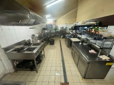 Spécial investisseur avisé, vente de l’hôtel restaurant La Marmotte, fonds et immobiliers idéalement situés à Matoury pres de l’aéroport 