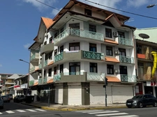 Superbe immeuble rue De Gaulle à Cayenne 