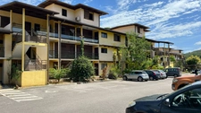 Splendide appartement T2  vue mer et massif du Rorota  à Rémire Montjoly vendu entièrement meublé et décoré