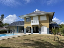 Dpt Guyane (973), for sale KOUROU exceptional bourgeois house, very well located near Devil's Lake