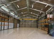 Magnifique HANGAR  de 500 m2 plus annexes avec parking béton à SOULA