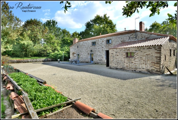 Maison à vendre 5 pièces CHAVAGNES EN PAILLERS (85)