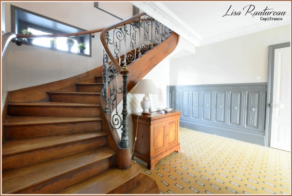 Dpt Loire Atlantique (44), à vendre VIEILLEVIGNE maison P10 de 360 m² - Terrain de 530,00 m² 