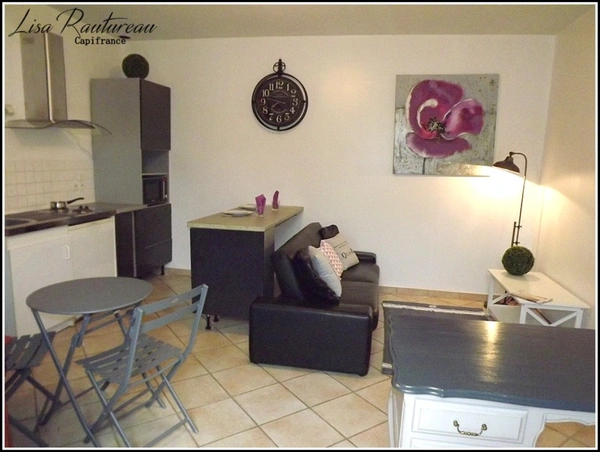 Maison à vendre + Appartement en location - Centre historique de MONTAIGU (85)