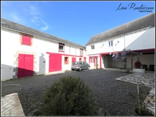 Dpt Loire Atlantique (44), à vendre VIEILLEVIGNE maison P10 de 360 m² - Terrain de 530,00 m² 
