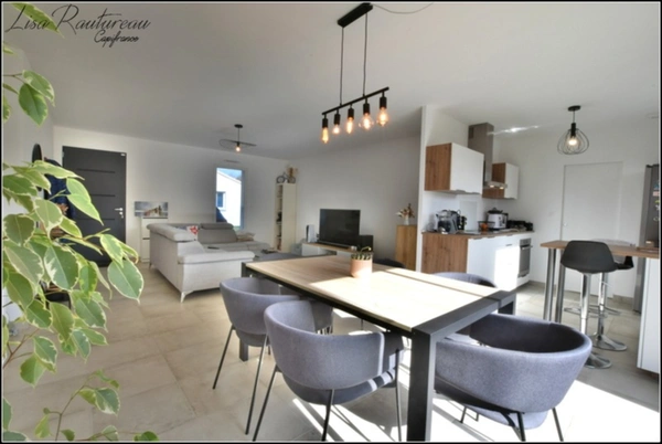 Maison à vendre 4 pièces VIEILLEVIGNE (44)