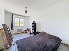 GIGNAC (34) Maison à vendre 4 pièces de plain pied 92 m2, 250 m2 de terrain, garage, parking.