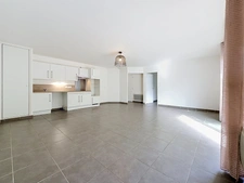 GIGNAC (34) Maison à vendre 4 pièces de plain pied 92 m2, 250 m2 de terrain, garage, parking.