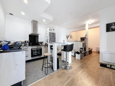 Immeuble à vendre MONTPELLIER (34) 254 m2 au sol -Comprenant un T1bis loué - un T3 libre - une remise de 100 m2 libre - un T2 à créer