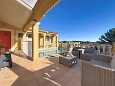 Maison à vendre 7 pièces 166 m2 JUVIGNAC (34) FONTCAUDE - Terrasse / Piscine - Double garage + Sous sol 121 m2 - Terrain clos