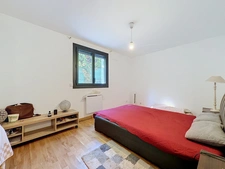 JUVIGNAC (34) - LA PLAINE : Maison à vendre 9 pièces 212 m2 divisée en deux appartements - terrain de 423 m2 - Garage - Terrasses - Jardin
