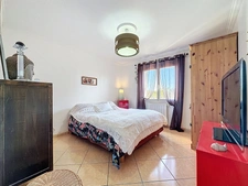 Maison à vendre 7 pièces 166 m2 JUVIGNAC (34) FONTCAUDE - Terrasse / Piscine - Double garage + Sous sol 121 m2 - Terrain clos