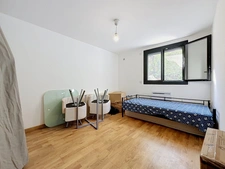 JUVIGNAC (34) - LA PLAINE : Maison à vendre 9 pièces 212 m2 divisée en deux appartements - terrain de 423 m2 - Garage - Terrasses - Jardin