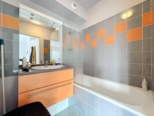 Appartement à vendre 2 pièces 35,10 m2 meublé à JUVIGNAC (34) résidence avec piscine secteur thermes + parking