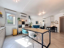 SAINT JEAN DE VEDAS (34) 🌿 Grand T2 - 52 m² en rez-de-jardin plein sud – Terrasse couverte – Jardin –Calme – Entièrement rénové