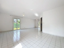 Maison à vendre GIGEAN (34) - Plain-pied T5 - 4 chambres - Terrain clos de 380 m2 - Garage - Parking privatif