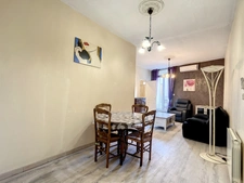 Immeuble à vendre MONTPELLIER (34) 254 m2 au sol -Comprenant un T1bis loué - un T3 libre - une remise de 100 m2 libre - un T2 à créer