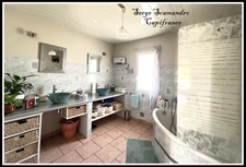 LAAS (32) Maison à vendre 8 pièces - 5 chambres - piscine terrain 6000 m² avec VUE SUR LES PYRENEES