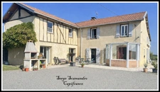 LAAS (32) Maison à vendre 8 pièces - 5 chambres - piscine terrain 6000 m² avec VUE SUR LES PYRENEES