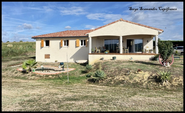 A vendre à SARIAC MAGNOAC (65) Villa de 137 m² - 3 chambres - salon séjour cuisine - garage - cave terrain 4545 m²