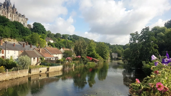 Dpt Eure et Loir (28), CLOYES SUR LE LOIR, à vendre MONTIGNY LE GANNELON maison P6 de 142 m² - Terrain de 1 100,00 m² 