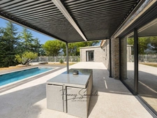 MAISON CONTEMPORAINE 140 M² – 4 CHAMBRES – PISCINE – TERRAIN 2 000 M² – GRAND GARAGE