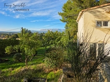 Plus qu'une maison, un cadre de vie exceptionnel face à la Sainte-Victoire.