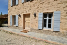 Bergerie en pierre du XVIIIᵉ siècle rénovée - 200 m² - terrain 5000 m² avec piscine - 25 min Aix-en-Provence