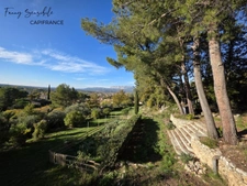 Plus qu'une maison, un cadre de vie exceptionnel face à la Sainte-Victoire.