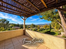 Plus qu'une maison, un cadre de vie exceptionnel face à la Sainte-Victoire.