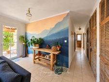 Maison familiale de plain-pied 6 pièces - piscine et jardin env 700 m2