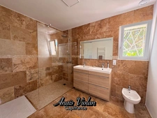 Villa d'exception à vendre 5 pièces avec piscine, jardin, terrasse et garage (34160)