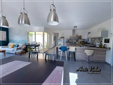 Maison individuelle de plain pied de type 4, lumineuse, avec grand jardin à vendre à VACQUIERES (34270)