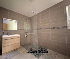 Villa d'exception à vendre 5 pièces avec piscine, jardin, terrasse et garage (34160)