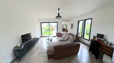 Architect-designed 4-bedroom villa with breathtaking views of the Pic Saint Loup near SAINT MATHIEU DE TREVIERS (34)
