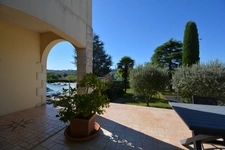 Maison à vendre 8 pièces ANGOULEME (16) Secteur SAINT-CYBARD 5 chambres, jardin, piscine, double garage