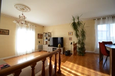 Maison à vendre 8 pièces ANGOULEME (16) Secteur SAINT-CYBARD 5 chambres, jardin, piscine, double garage