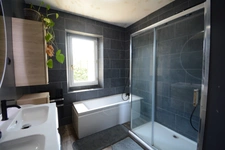 Maison à vendre jardin, piscine, garage, 4 chambres, proche de LA ROCHEFOUCAULD EN ANGOUMOIS (16)
